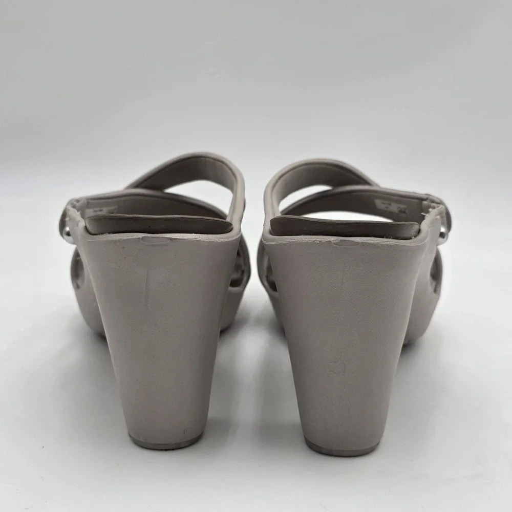 Crocs Shoes Womens Size 9 Platinum Pewter Cyprus IV Heeled Sandals 14558-0V0